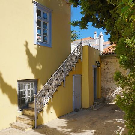 Villa Spetses Exterior foto