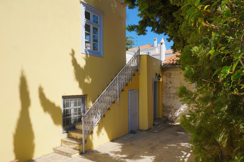 Villa Spetses Exterior foto